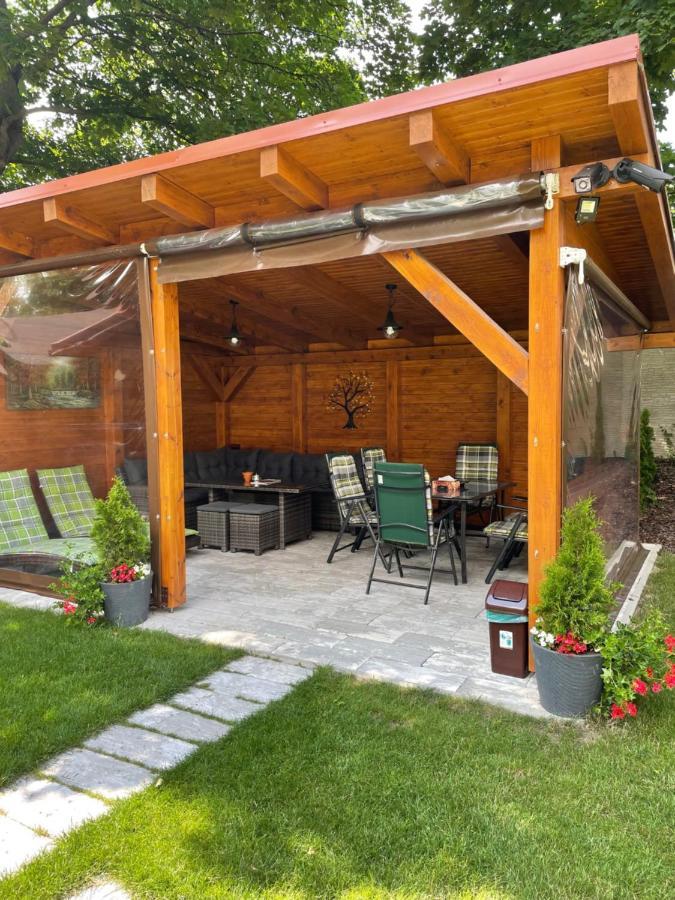 Villa Garden Apartments Попрад Экстерьер фото