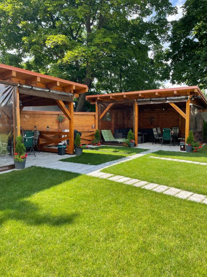 Villa Garden Apartments Попрад Экстерьер фото