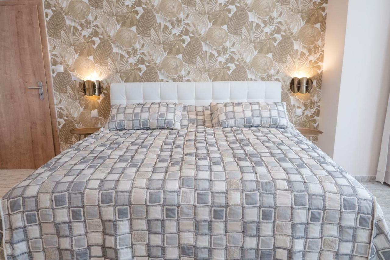 Villa Garden Apartments Попрад Экстерьер фото