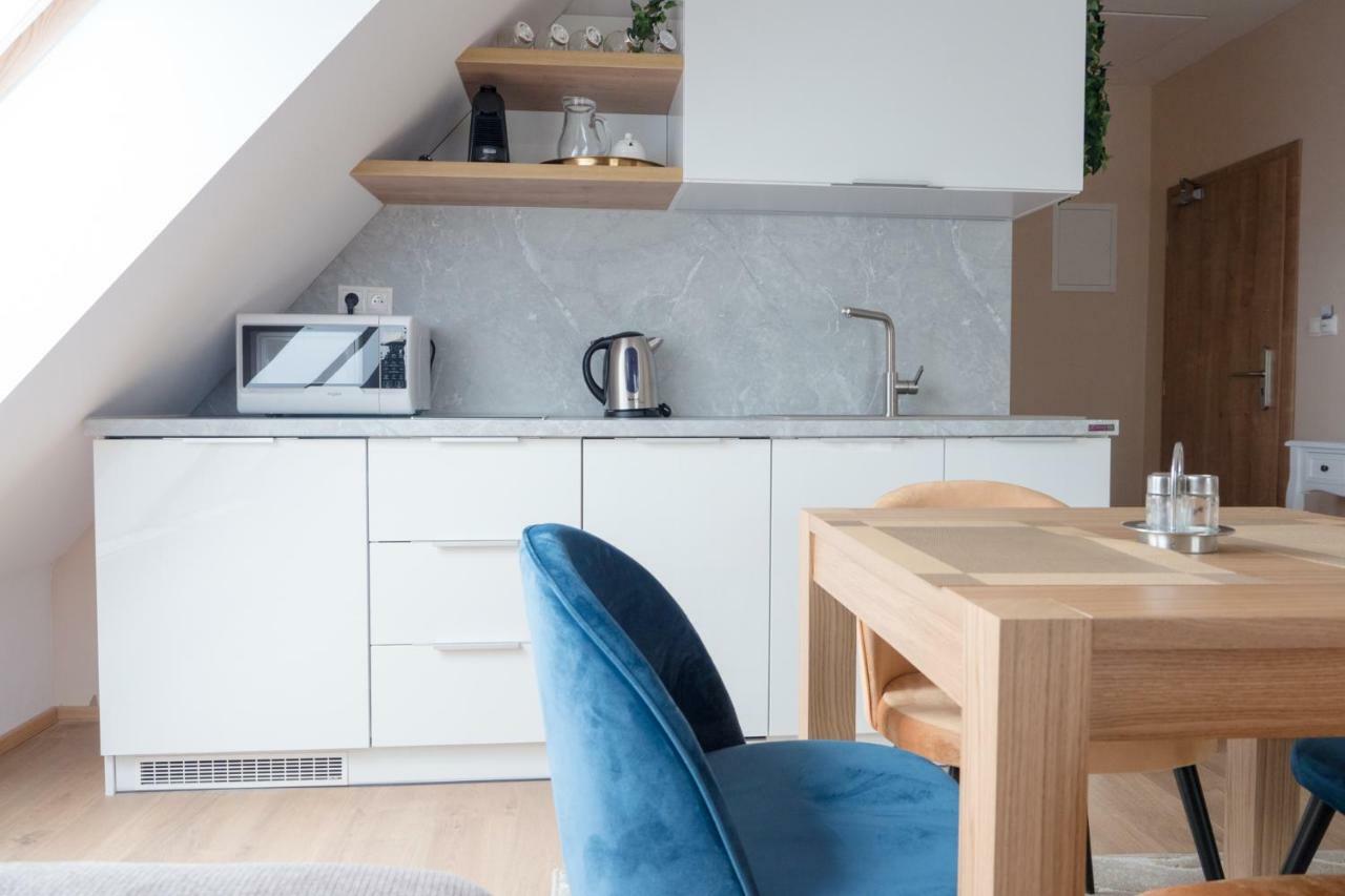 Villa Garden Apartments Попрад Экстерьер фото