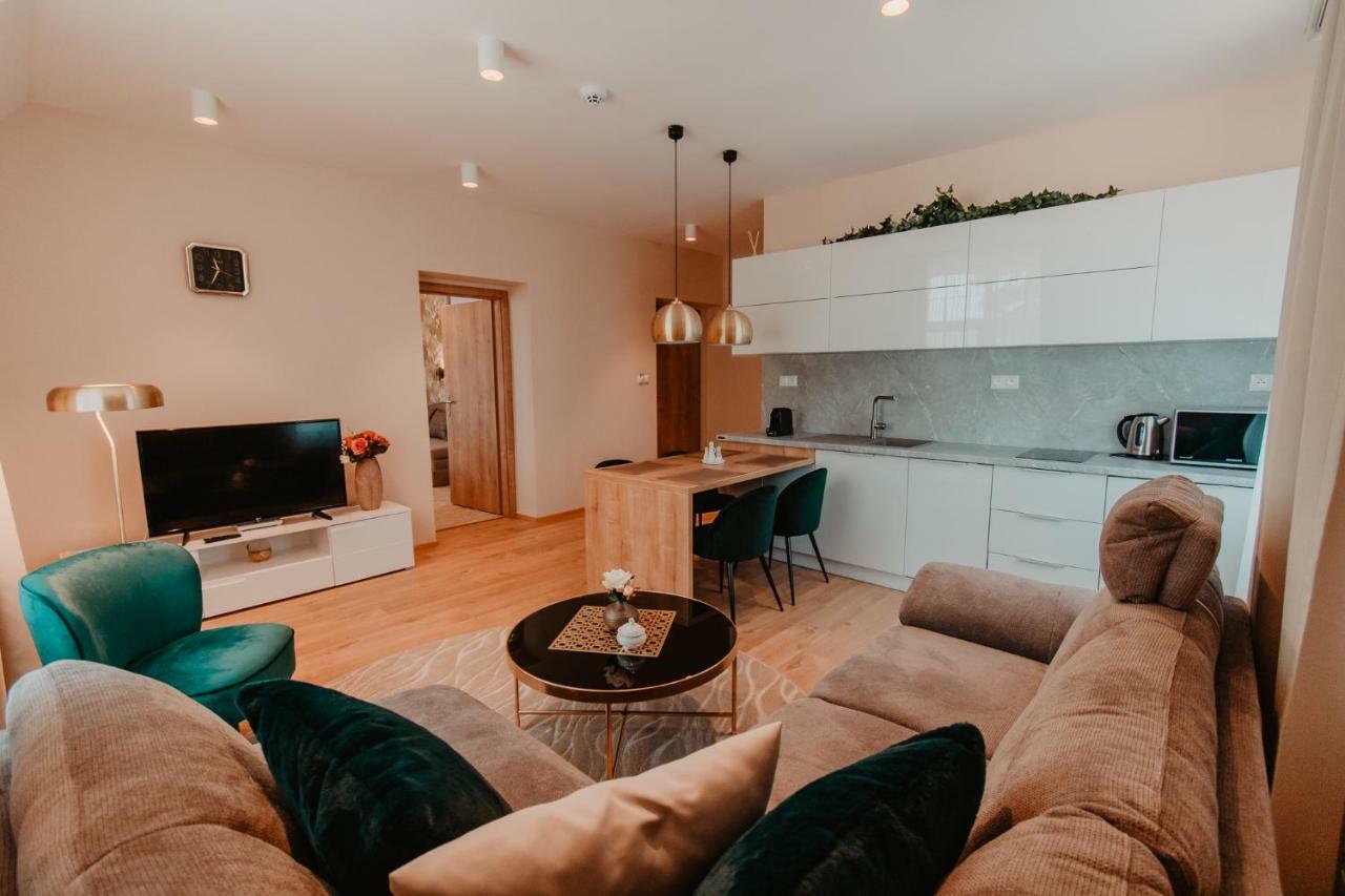 Villa Garden Apartments Попрад Экстерьер фото
