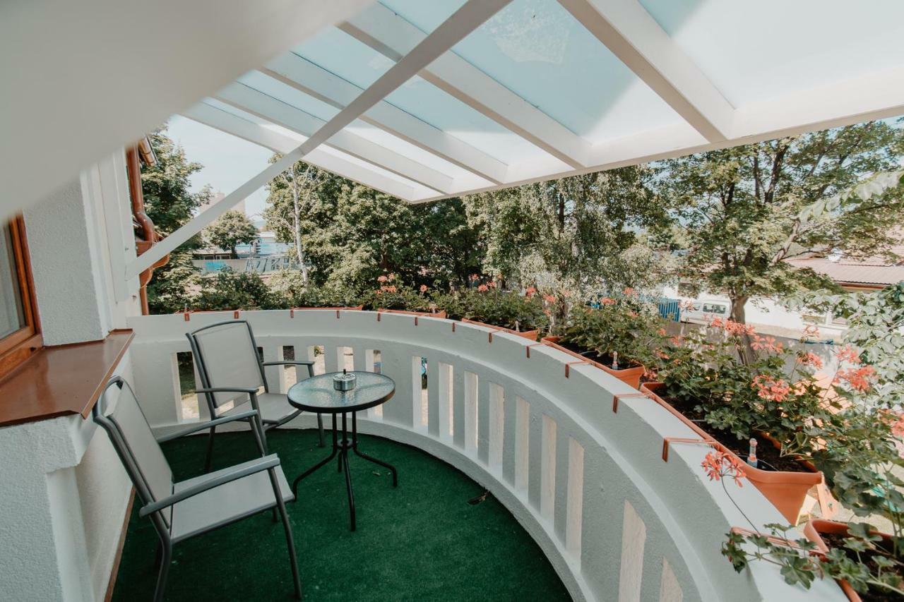 Villa Garden Apartments Попрад Экстерьер фото