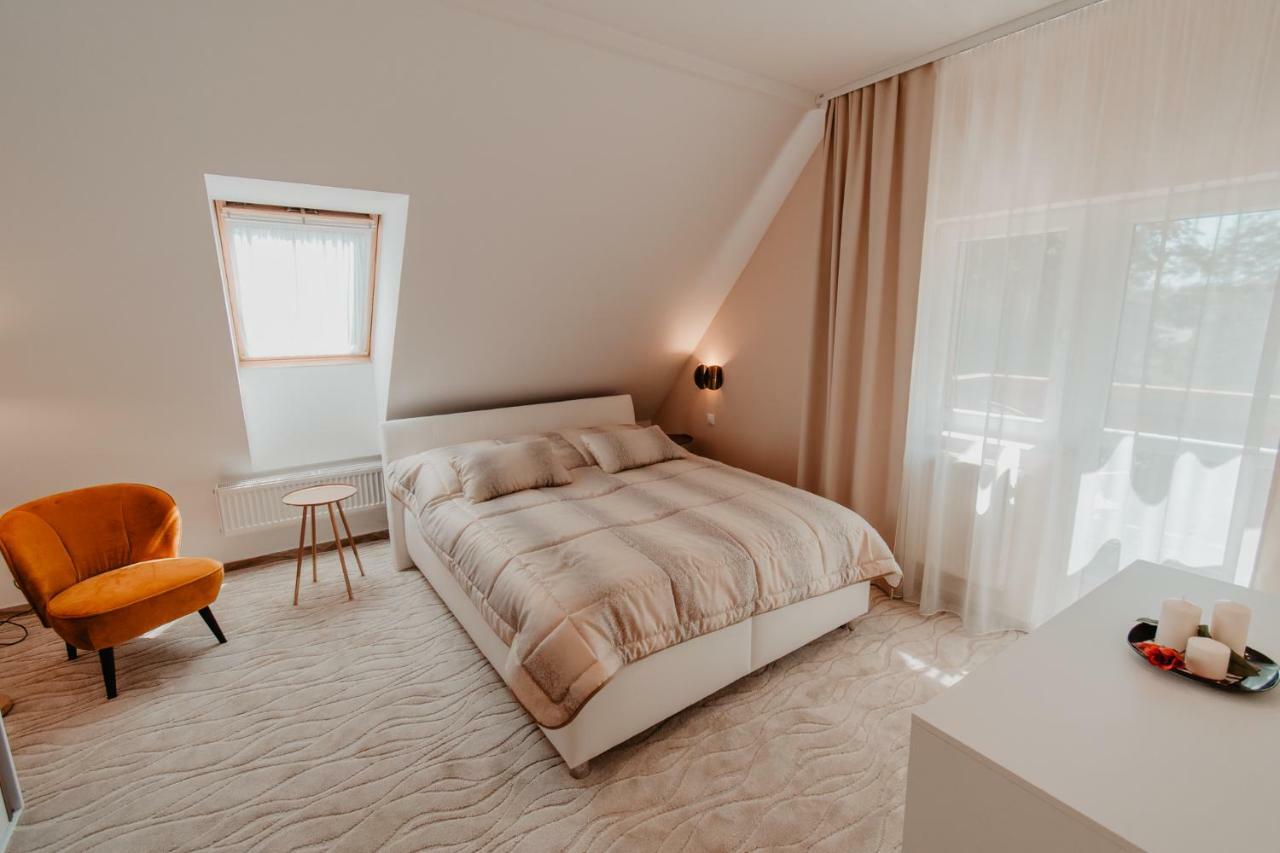 Villa Garden Apartments Попрад Экстерьер фото