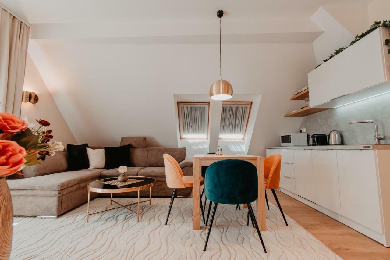 Villa Garden Apartments Попрад Экстерьер фото